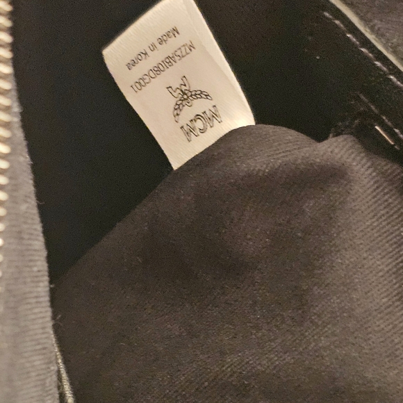 MCM Gold & Black Pvc Leather Clutch/Geometric Laptop Pouch - Picture 8 of 15